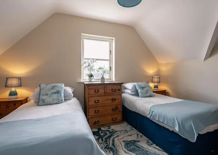 Dom wakacyjny 3 Bedroom Pet Friendly In The Heart Of Town